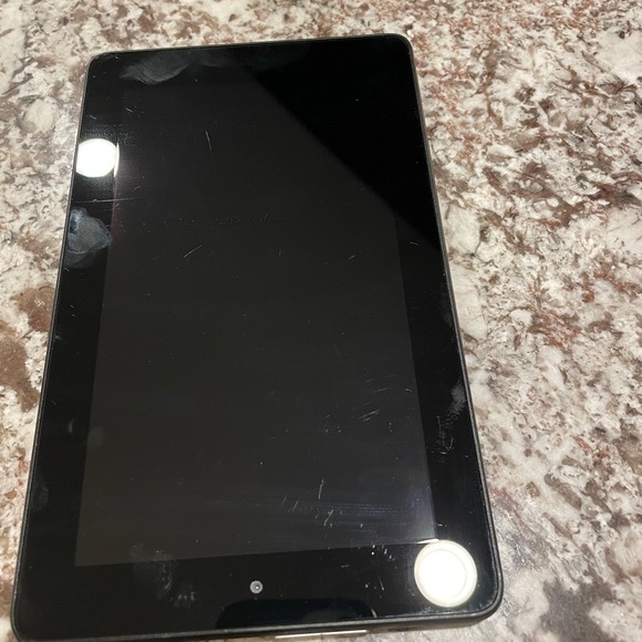 Kindle fire 5th gen 5GB - Picture 3 of 4